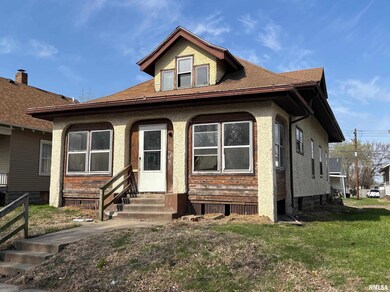 1208 Glenhurst Ct, Rock Island, IL 61201 - photo 2