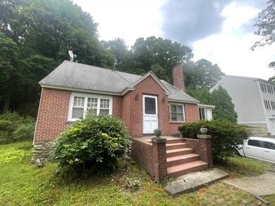 30 Beechmont St, Worcester, MA 01609 - photo 2