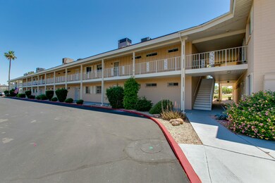 Fairway Court West Drive way