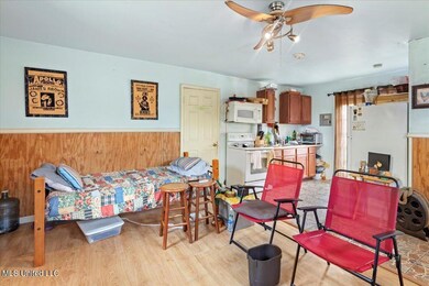 07-Living Room and Bedroom