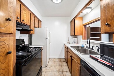 1710 Indiana St unit 7, Houston, TX 77006 - photo 3