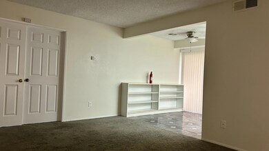 44418 15th St E unit 2, Lancaster, CA 93535 - photo 3