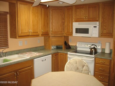 6084 Rafter Circle Kitchen (1)