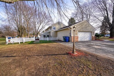 2414 McCutcheon (9)