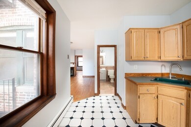71 Myrtle St unit 301, Boston, MA 02114 - photo 6