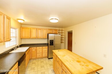 4 Kitchen 2