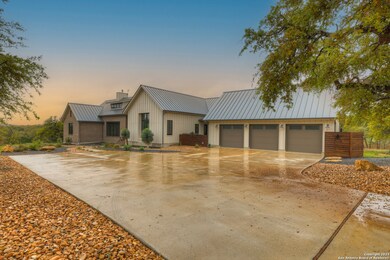 510 Bridal Path, Dripping Springs, TX 78620 - photo 4