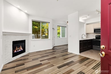 13000 Admiralty Way unit L104, Everett, WA 98204 - photo 2