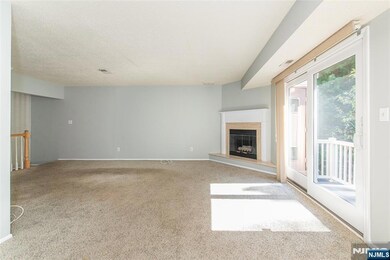 117 Woods Edge Dr, Succasunna, NJ 07876 - photo 7