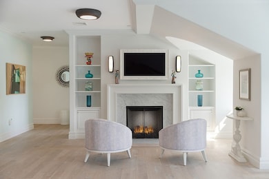 78 Rhode Island Ave unit 8, Newport, RI 02840 - photo 4