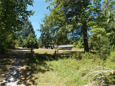 15247 Runyon Rd SE, Rainier, WA 98576 - photo 2