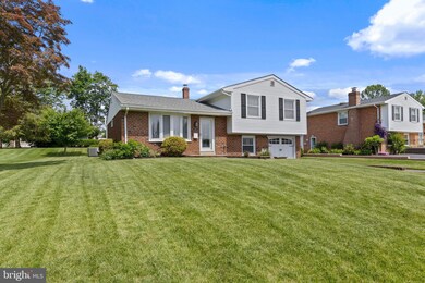 1426 Sandwood Rd, Conshohocken, PA 19428 - photo 3