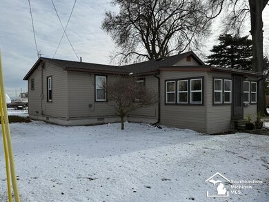 6586 Edgewater Dr, Erie, MI 48133 - photo 3