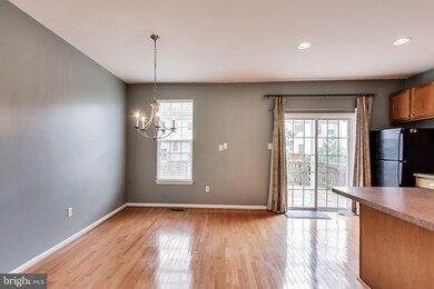 2605 Lotuswood Ct, Odenton, MD 21113 - photo 4