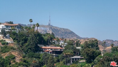 Hollywood Sign
