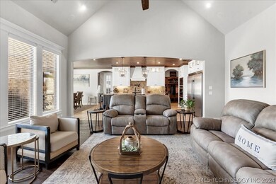 8709 E Broadway Ct, Broken Arrow, OK 74014 - photo 7