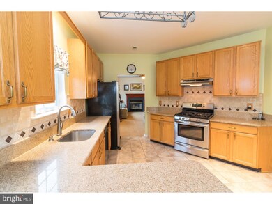 52 Foy Dr, Trenton, NJ 08690 - photo 4