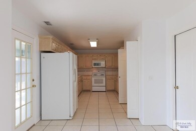 1906 Bald Cypress, Weslaco, TX 78596 - photo 5