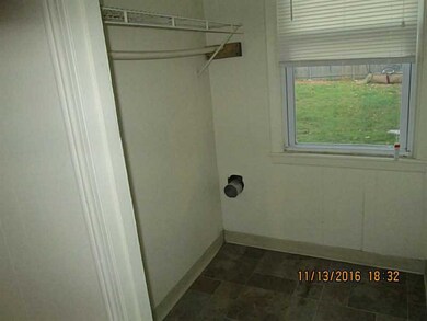 83 Kilvert St, Warwick, RI 02886 - photo 6