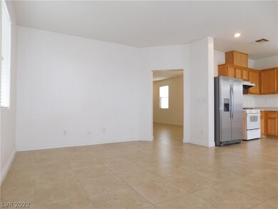 6724 Oak Mist St, Las Vegas, NV 89139 - photo 7