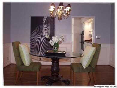 Charming dining room