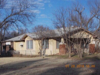 807 W Hickory Ave, Duncan, OK 73533 - photo 2