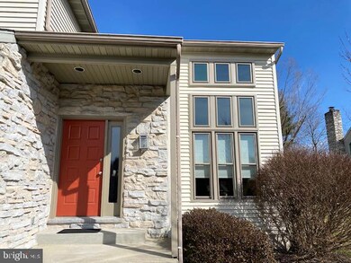 1004 Fieldstone Ct, Lancaster, PA 17603 - photo 2