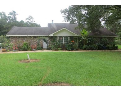 Photo. Rear Exterior