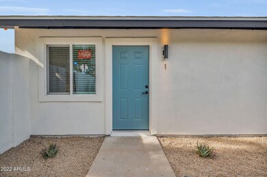 4-web-or-mls-1110 E Polk St-4