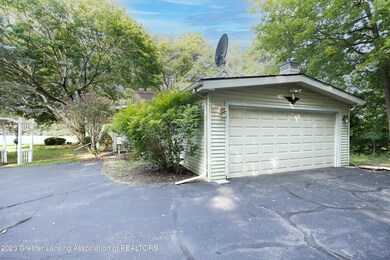 Attached Garage