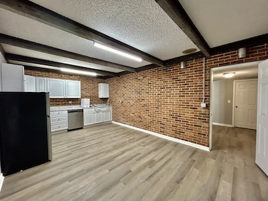 2050 Lewisburg Hwy unit C, Pulaski, TN 38478 - photo 3