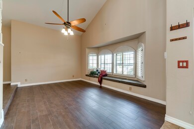 7Formal Living Room-FULL