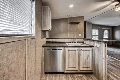 1427 Southmont Dr, Asheboro, NC 27205 - photo 7