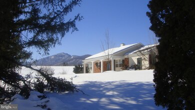 39 Sharp Rock Rd, Sperryville, VA 22740 - photo 4