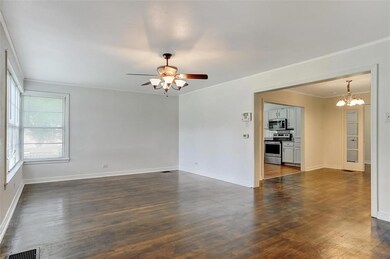 1431 W Chestnut St, Denison, TX 75020 - photo 2