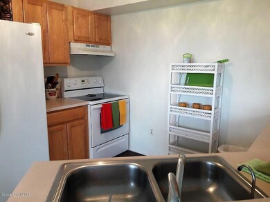 Sunrise - Kitchen (1-2)