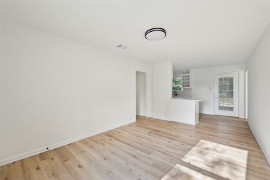 750 Jeny Ln, Beaumont, TX 77707 - photo 4