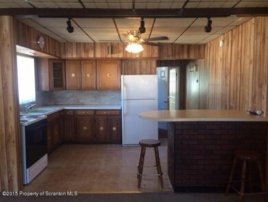 906 Capouse Ave, Scranton, PA 18509 - photo 4