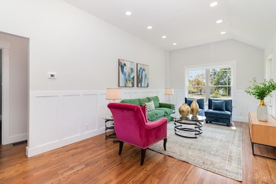 2410 Langdon Farm Rd, Cincinnati, OH 45237 - photo 6