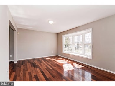 7 Framingham Rd, Beverly, NJ 08010 - photo 6