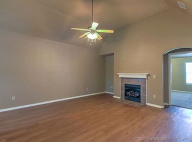 unlisted-address, Broken Arrow, OK 74014 - photo 3