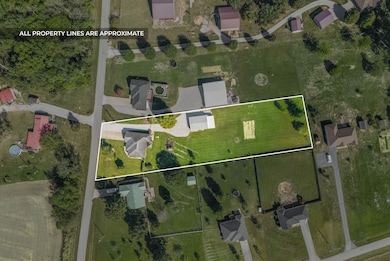 5740 Cumbee Rd, Hopkinsville, KY 42240 - photo 2