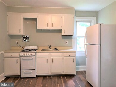 126 Garfield Ave unit B, Clementon, NJ 08021 - photo 3