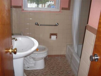 Full Bath.