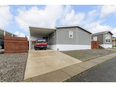 222 NW Broc Dr, Winston, OR 97496 - photo 3