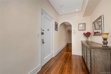 1 Meadow Dr unit 1K, Woodmere, NY 11598 - photo 7