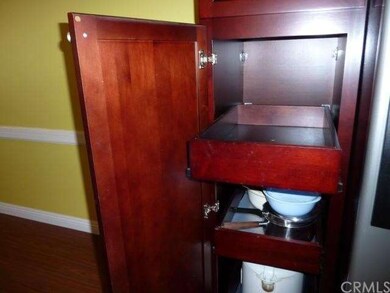 Roll out kitchen shevles and drawers