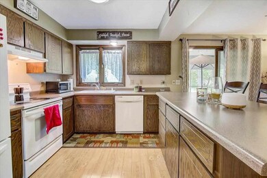 2335 S Seminole Hwy, Fitchburg, WI 53711 - photo 7