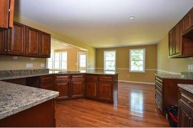 26 Mountainview Rd, Uxbridge, MA 01569 - photo 2