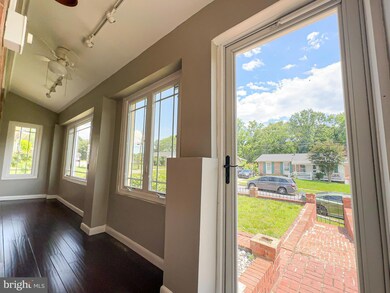 6702 Calmos St, Capitol Heights, MD 20743 - photo 5